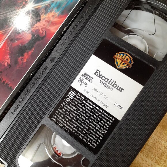 Excalibur 1981 VHS Fantasy Cult Classic Helen Mirren Liam Neeson Gabriel Byrne - Picture 9 of 10